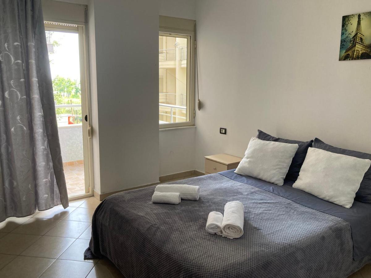 Lungomare Holiday Apartments Durrës Buitenkant foto