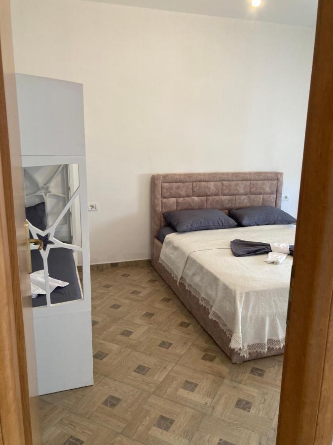 Lungomare Holiday Apartments Durrës Buitenkant foto