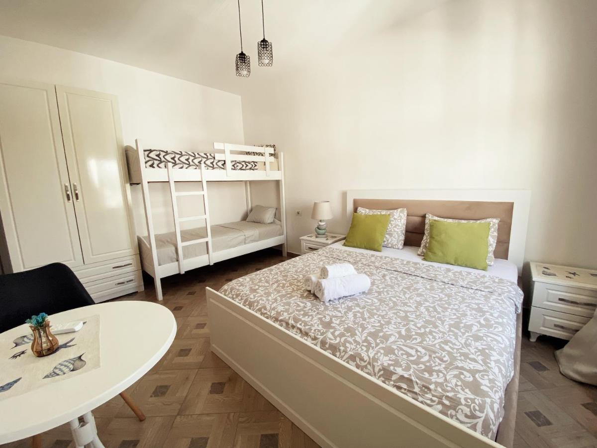 Lungomare Holiday Apartments Durrës Buitenkant foto